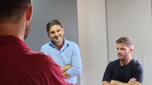Pullaro recorrió una empresa en Rafaela e hizo campaña de cara a las elecciones de Santa Fe