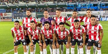 Instituto estrenó camiseta este domingo en Río Cuarto (Foto: Tomy Fragueiro).