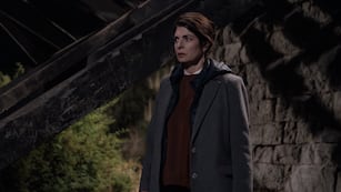 Atrapados.  Soledad Villamil como Ema en Atrapados. Cr. Berna Rode / Netflix ©2025