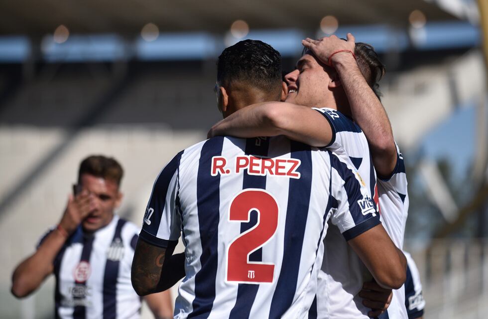 Talleres le ganó a Sarmiento en el Kempes y arrancó con una sonrisa el Torneo de la Liga Profesional