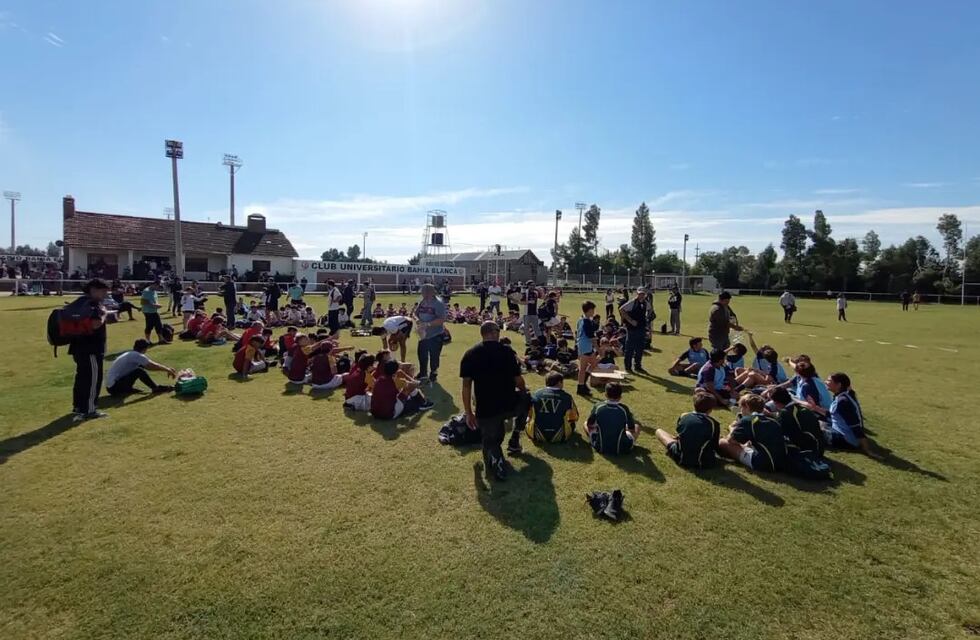 Tres Arroyos: encuentro infantil de Rugby en el TARHC