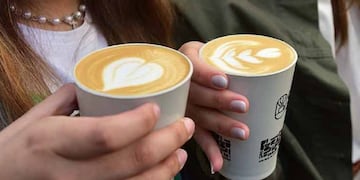 Café de especialidad para llevar, una moda que se consolidó en Córdoba. (La Voz / Archivo).