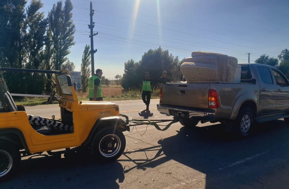 Rumbo a las 24 Horas de la Corvina Negra cientos de autos viajan hacia Claromecó
