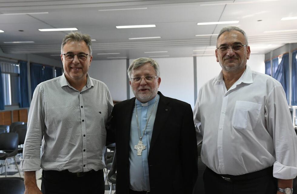 El Intendente participó del recibimiento al Monseñor Pedro Torres