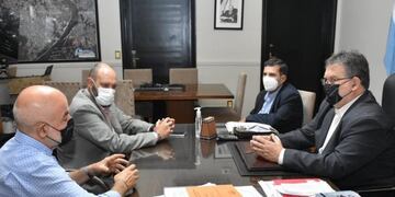 Francolini presentó al nuevo director de Radio Municipal.