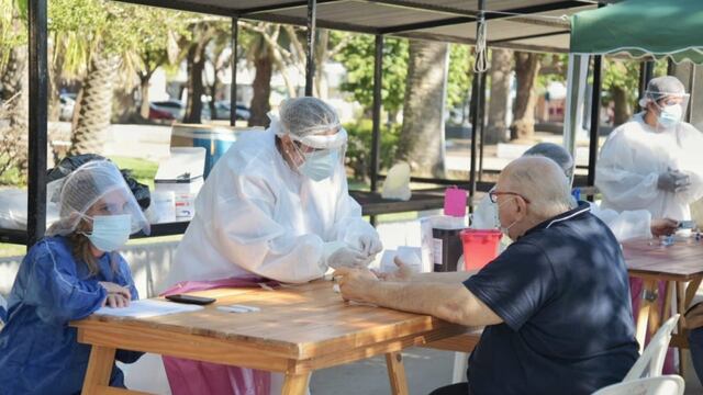 Arroyito: en la Plaza 25 de Mayo fueron testeadas 262 personas de manera gratuita