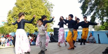 Festejos populares en el barrio Villa del Parque