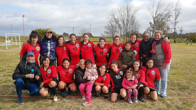 Ramonas superó a Venus y es líder en el fútbol femenino.
