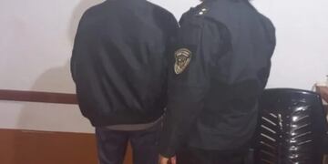 Amenazó con un arma a su familia y terminó detenido.