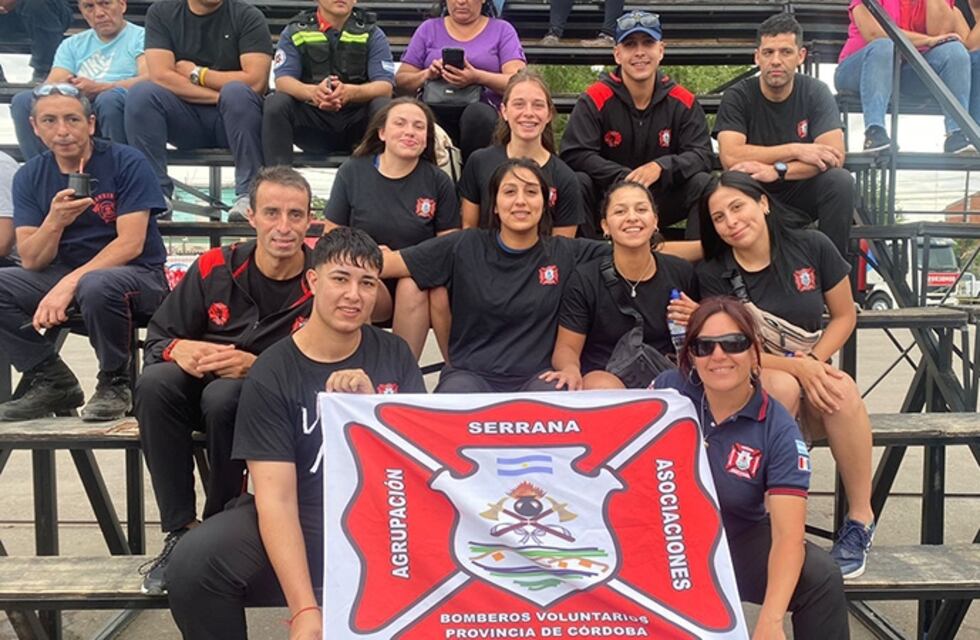 Bomberos de Carlos Paz participan de un encuentro de habilidades bomberiles
