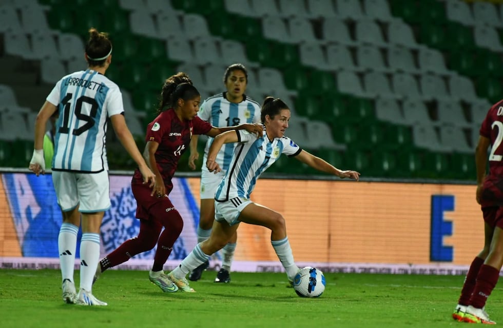 La Selección Argentina femenina triunfó ante Venezuela y se metió a la próxima etapa de la Copa América