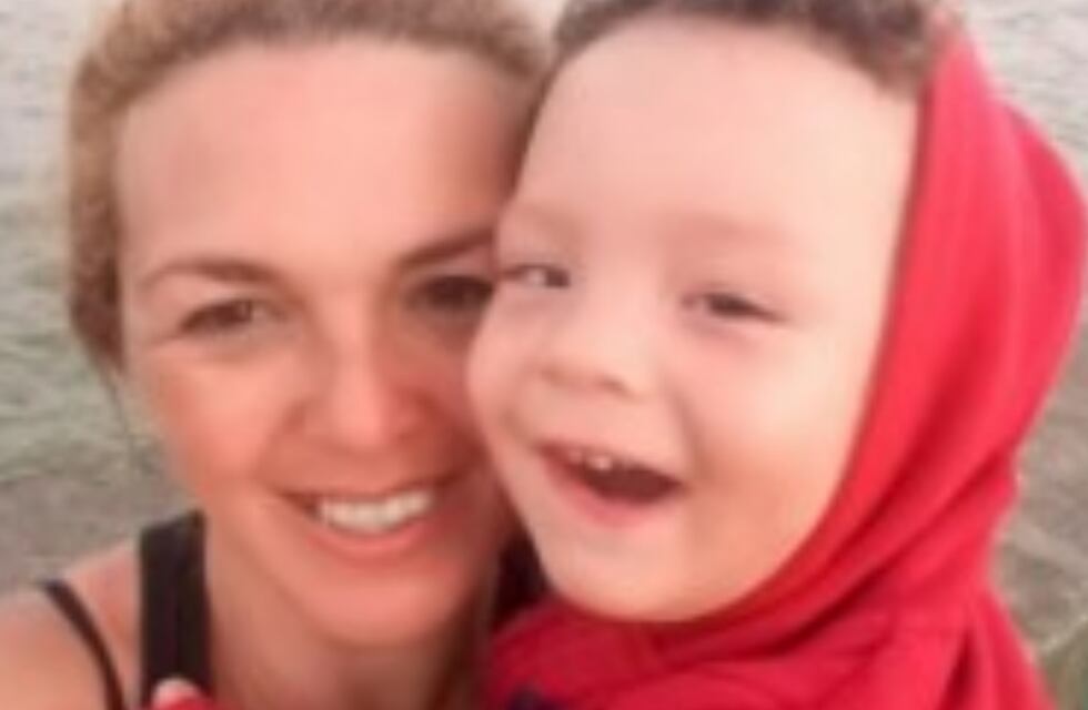 Realizarán un bingo solidario para ayudar a Ringo, un niño platense que sufre una enfermedad cerebral