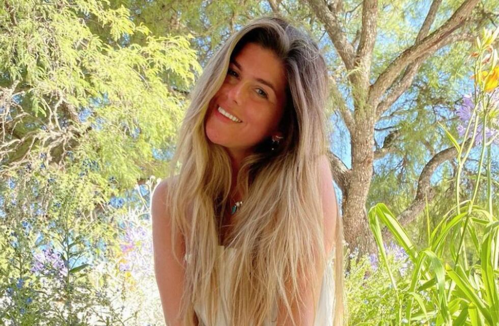 Loly Antoniale caminó en bikini y dejó sin palabras a sus seguidores