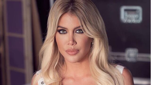 Wanda Nara compartió fotos en lencería roja para mostrar su antes y después: “La pregunta obligada”.