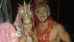 Las fotos del militante se viralizaron este martes en X.