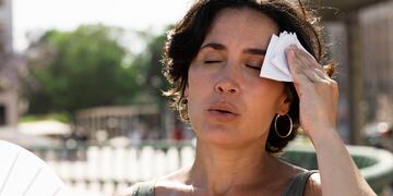 En el caso de un golpe de calor, el cuerpo alcanza temperaturas que superan los 40°C.