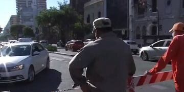 La reforma complica la circulación hacia el oeste en el corazón del corredor gastronómico. (Telefe Rosario)