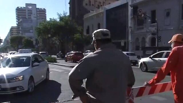 La reforma complica la circulación hacia el oeste en el corazón del corredor gastronómico. (Telefe Rosario)