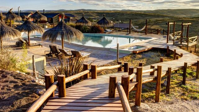 El increíble complejo de cabañas de un reconocido actor en Córdoba.