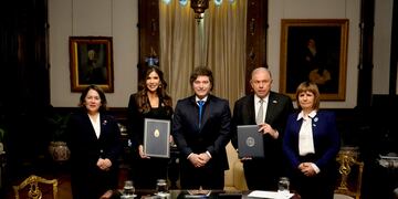 Milei, junto a Secretaria de Seguridad de los Estados, Kristi Noem