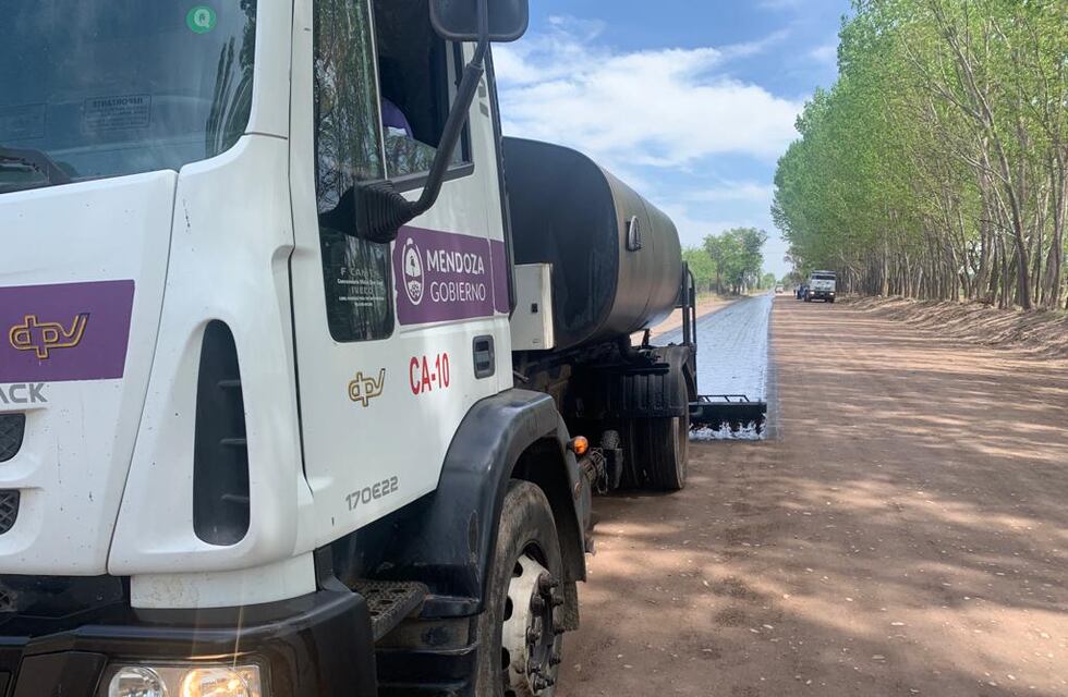 Continúan con los trabajos en el desvío de camiones alternativo en General Alvear