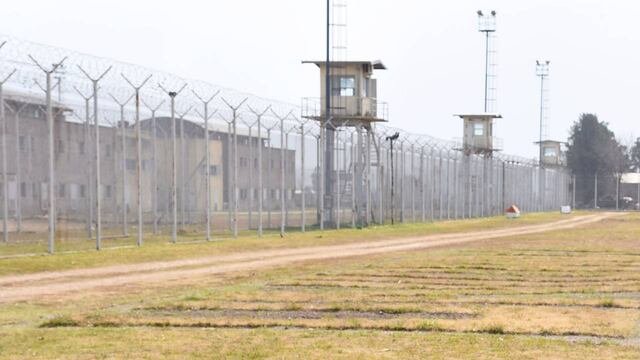 Advierten que hay una "actividad de celulares muy profusa" dentro de la Unidad Penitenciaria 11.