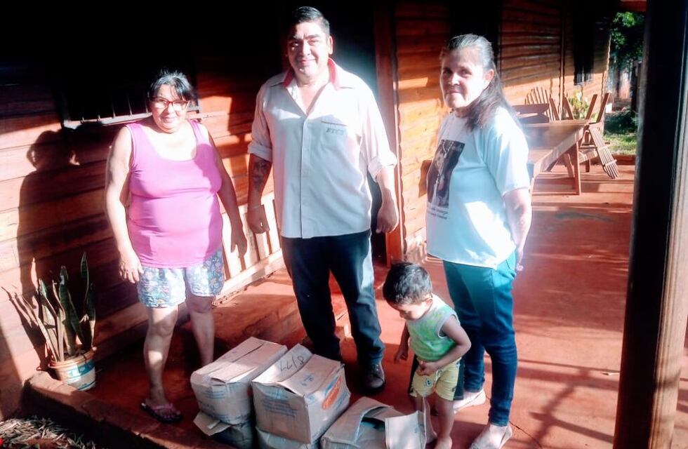 Eldorado: “Choferes Solidarios” entregan donaciones