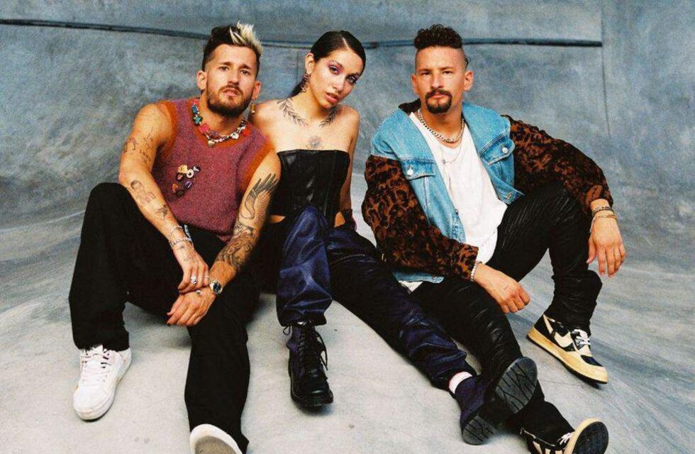 Mau y Ricky María Becerra compartieron una versión acústica de “Mal acostumbrao”