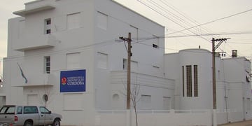 El fallo obliga al padre incumplidor a ponerse al día bajo pena de suspenderle las licencias para conducir.