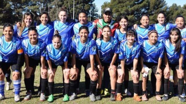 Fútbol Femenino: Puerto Belgrano sufrió pero festejó ante Municipales. Gentileza: detaquitomega