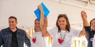 Alida Weth, cofundadora de la ONG, celebra la apertura del nuevo espacio.