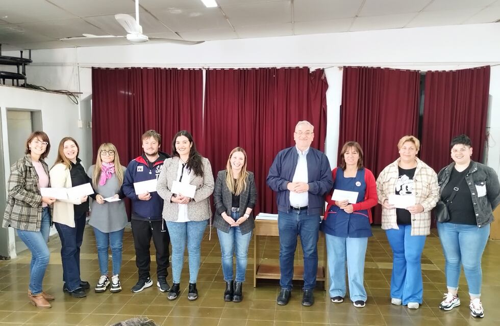 Alcides Calvo sigue acompañando a instituciones en el departamento Castellanos