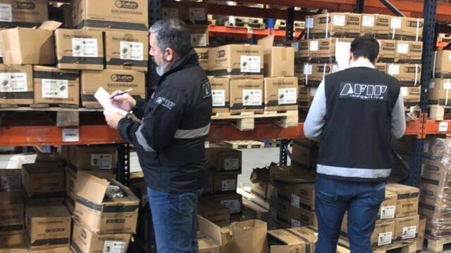 Aduana, DGI y Seguridad Social fiscalizan empresas que usaron cautelares para importar.Co