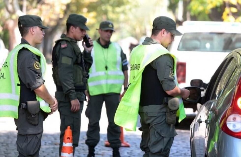 Por una queja de vecinos, Gendarmería ya no quitará autos sin papeles en Valle Fértil