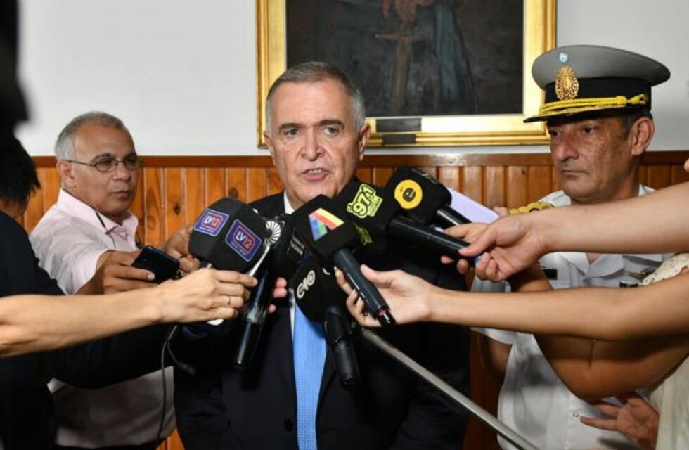 Jaldo anunció un posible incremento del aguinaldo para los estatales