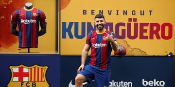 Kun Agüero fue presentado como primer refuerzo del Barcelona.