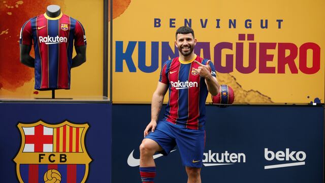 Kun Agüero fue presentado como primer refuerzo del Barcelona.