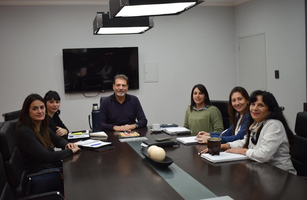 Autoridades del IAPOS en el SEOM