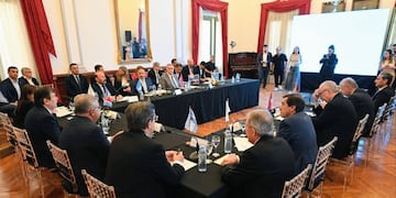 La asamblea reclamó recursos, propuso cambios en la coparticipación y pidió diálogo directo con la Nación.