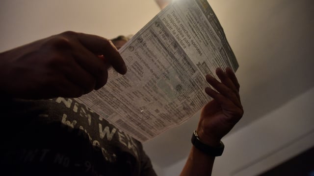 Una cooperativa de Córdoba bonificó hasta un 100% las facturas de luz de los vecinos . (pedro castillo)