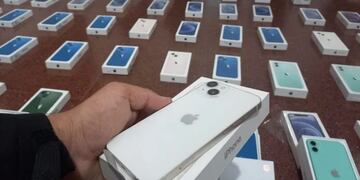 Más de 16 millones de pesos incautados en celulares ilegales en Puerto Iguazú.