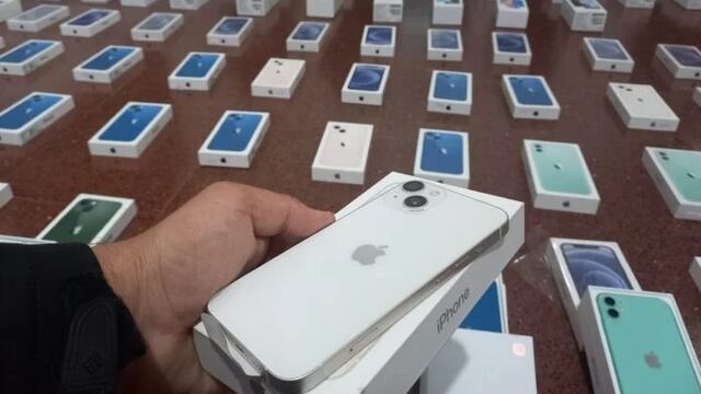 Más de 16 millones de pesos incautados en celulares ilegales en Puerto Iguazú.