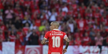 Una multitud despidió a Andrés D'Alessandro, ídolo del Inter de Porto Alegre. (@Libertadores)