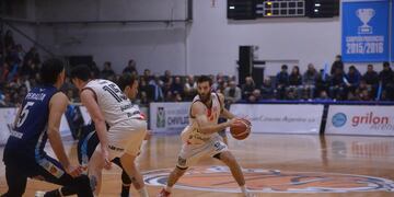 San Isidro de San Francisco se enfrenta a Racing de Chivilcoy por el ascenso a la Liga Nacional de Básquetbol. (Liga Argentina)