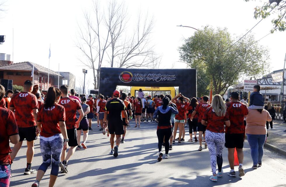 Villa Carlos Paz vivió un fin de semana a puro deporte con eventos de fútbol, básquet, mountain bike y maratón