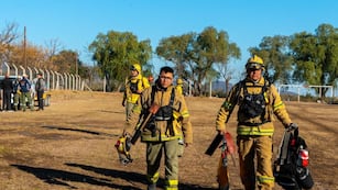 800 bomberos combaten un incendio en Totoral, Córdoba. (Ilustrativa)