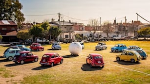 Dos equipos de "fititos" jugarán un partido de fútbol.