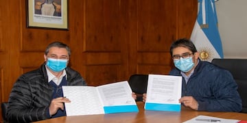 Intendente de Brinkmann Gustavo Tévez y Diego Cardozo, ministro de salud de la provincia.