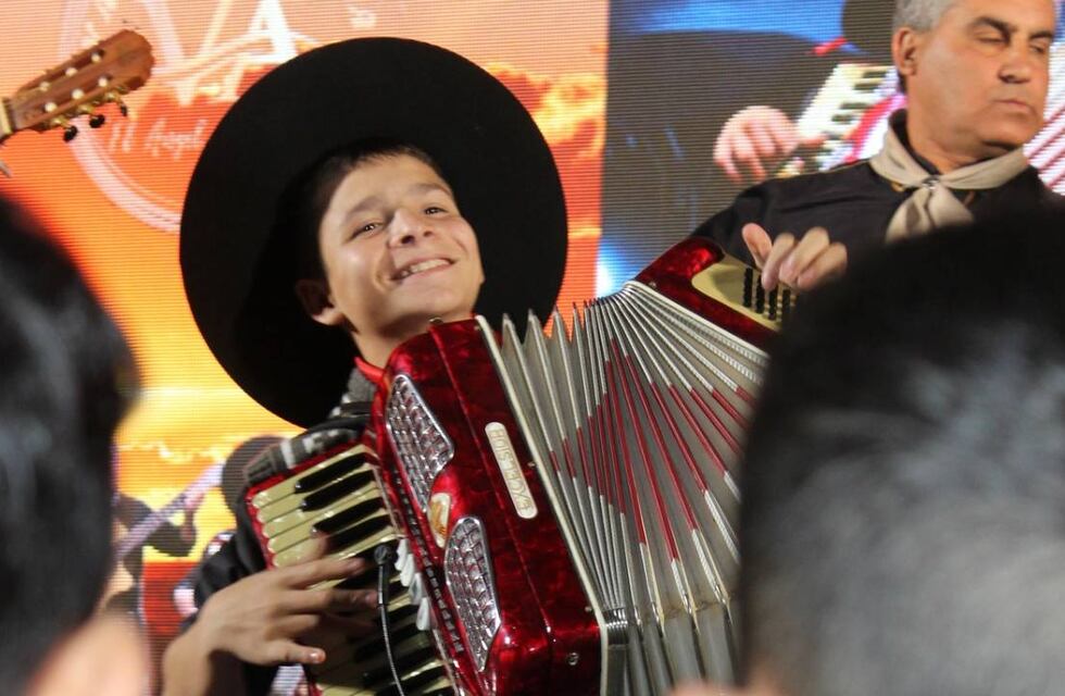 “El Ángel del Acordeón” tiene 13 años, es santafesino y sacudió Got Talent Argentina