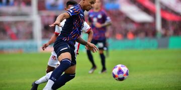 Diego Valoyes entró más activo ante Rosario Central y volvería al once titular de Talleres (Ramiro Pereyra / La Voz).